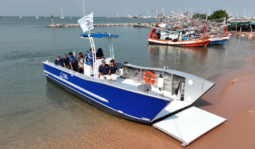 https://www.oceanmarinajomtien.com/wp-content/uploads/2024/06/Barge-9-Hi-Res-41.jpg